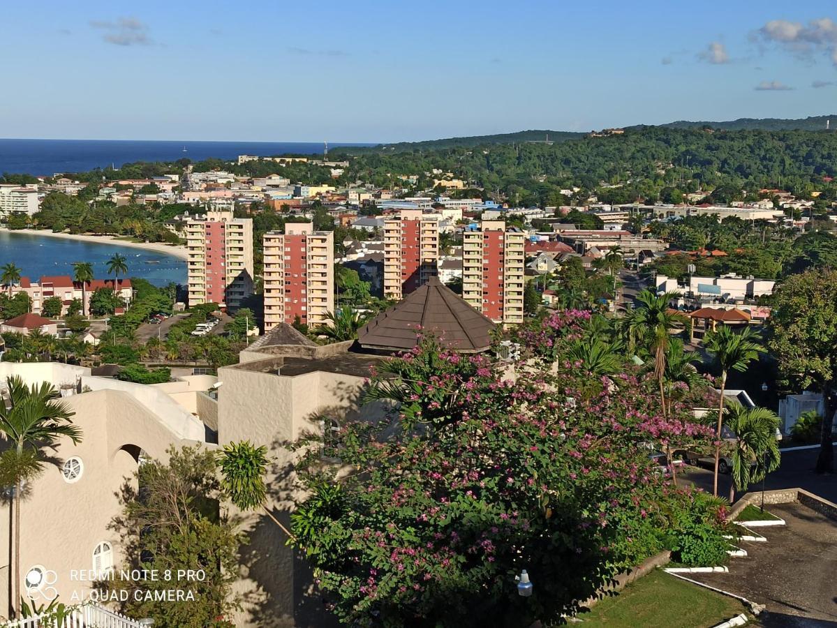 Columbus Heights Apt 26 F Ocho Rios Dış mekan fotoğraf