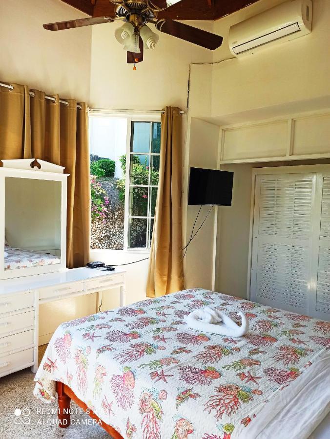 Columbus Heights Apt 26 F Ocho Rios Dış mekan fotoğraf