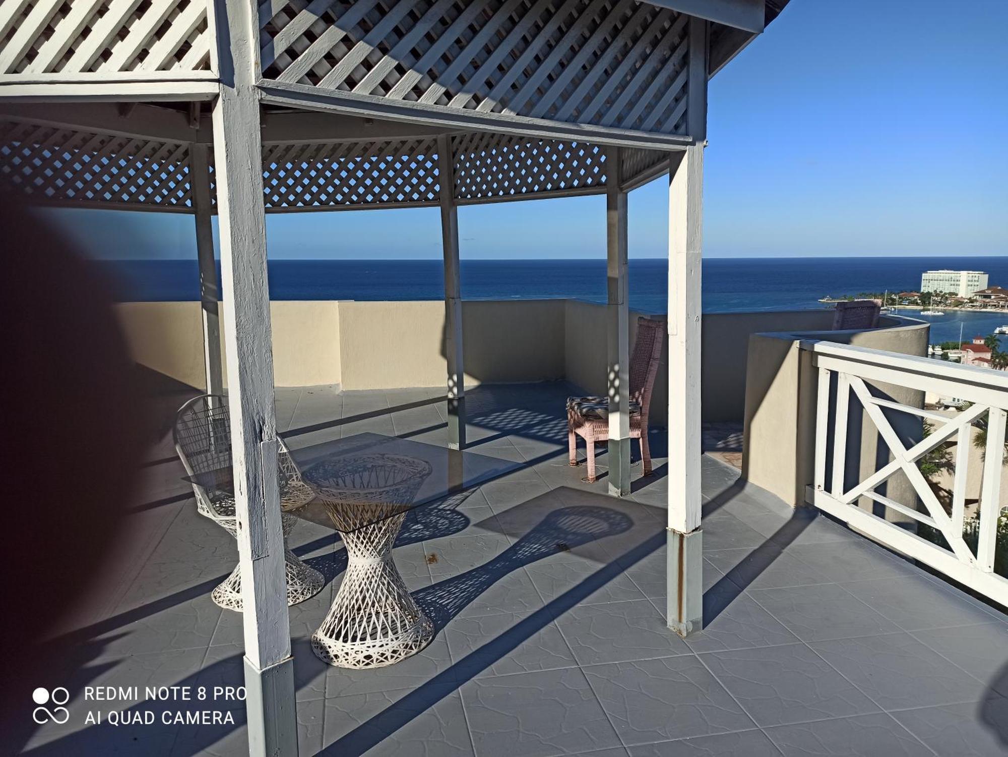 Columbus Heights Apt 26 F Ocho Rios Oda fotoğraf